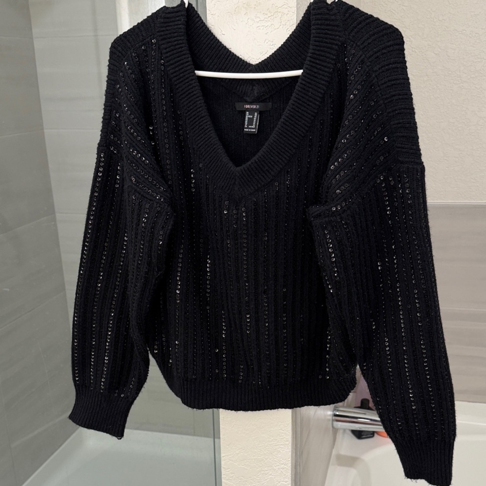 Forever 21 Black Knit V-Neck Sweater with Sequin